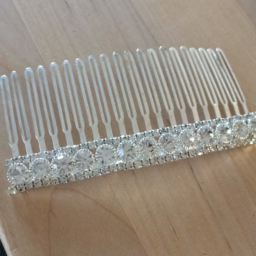 Classic hair comb